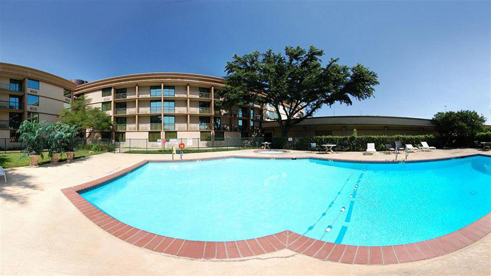 Clarion Hotel Park Central Dallas Exterior foto